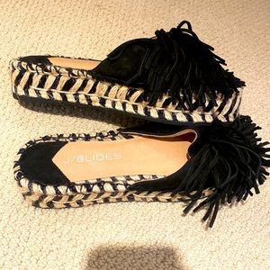 J Slides sandals with black fringe - SIZE 6